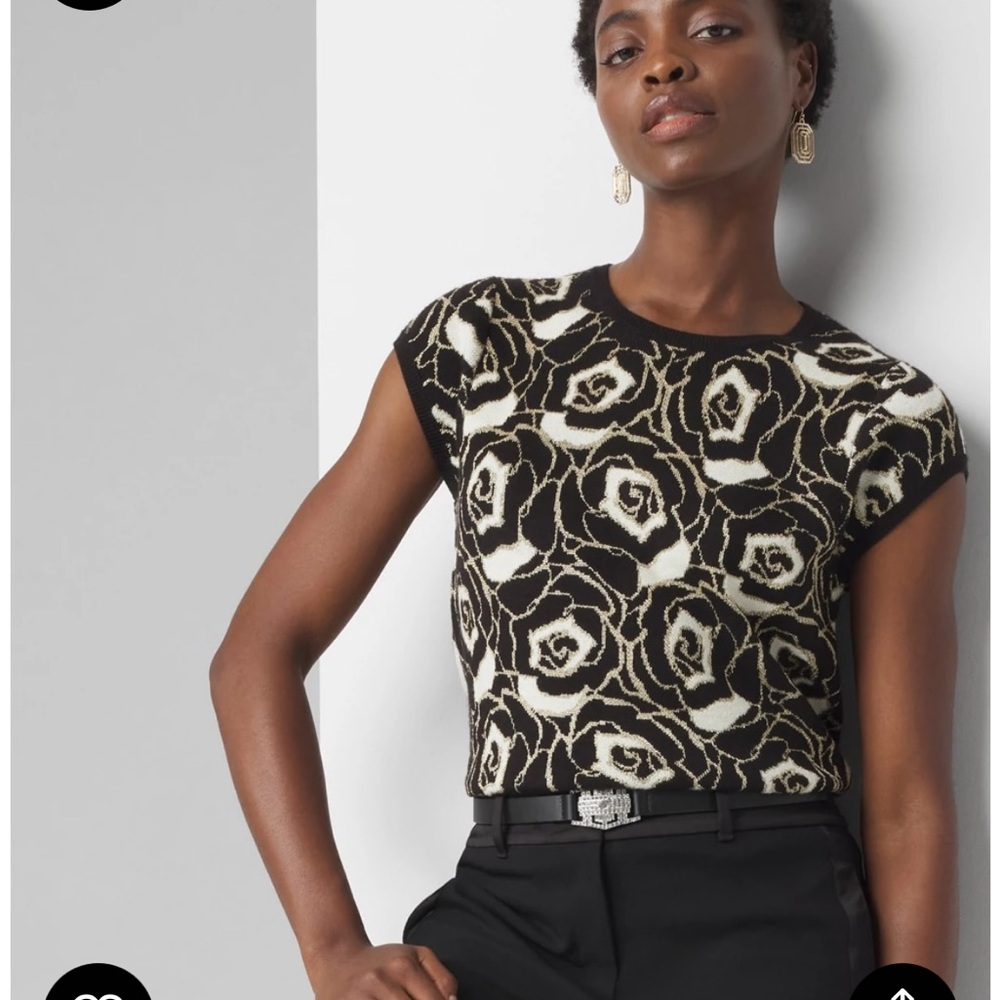 White House Black Market Fitted Graphic Cap Sleeve Sweater